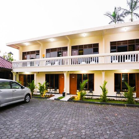 Oyo 93136 Hotel Santo Djaya 2 Bogor Dış mekan fotoğraf
