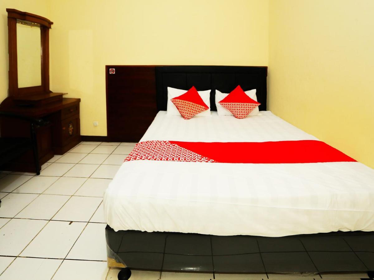 Oyo 93136 Hotel Santo Djaya 2 Bogor Dış mekan fotoğraf