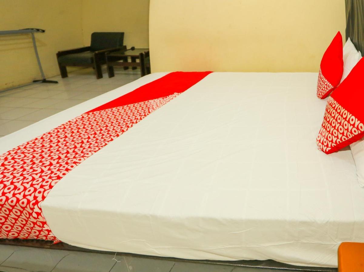 Oyo 93136 Hotel Santo Djaya 2 Bogor Dış mekan fotoğraf
