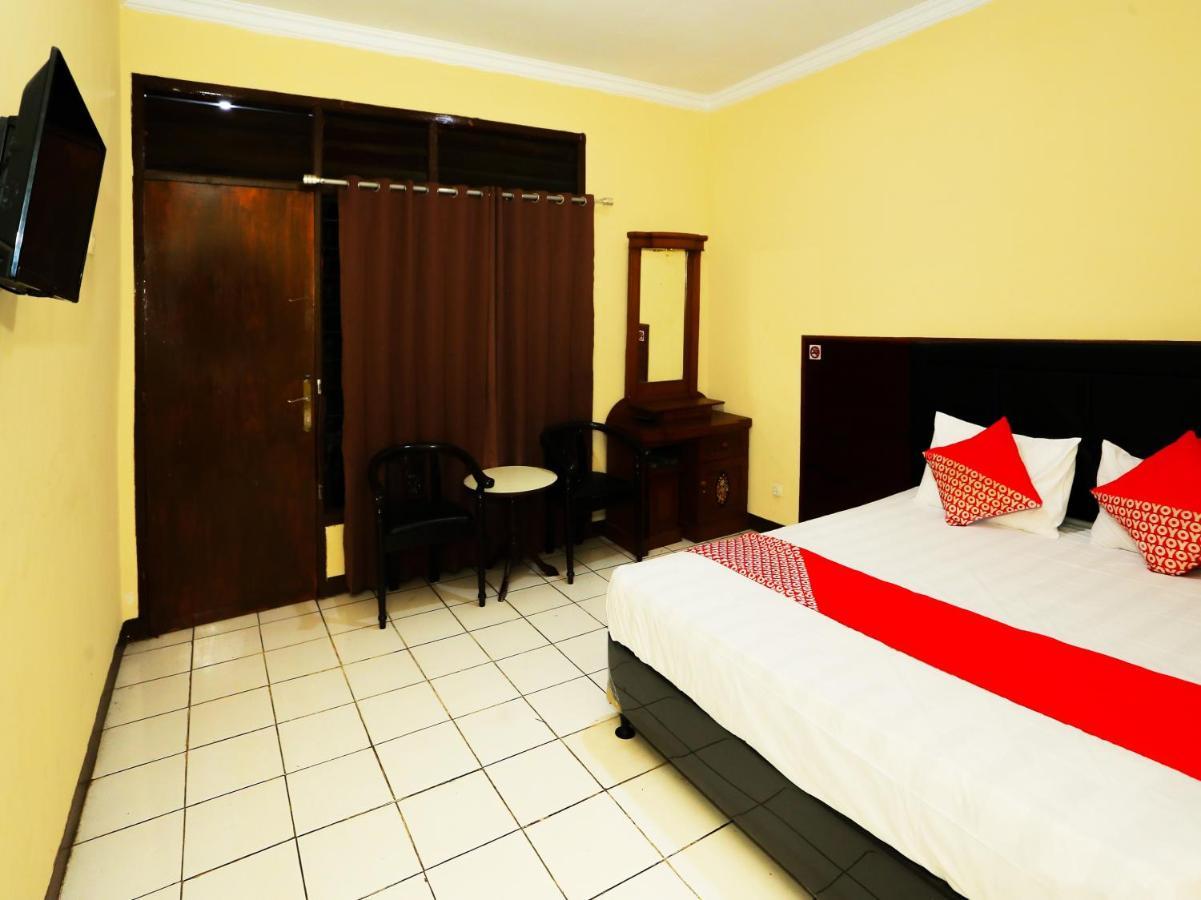 Oyo 93136 Hotel Santo Djaya 2 Bogor Dış mekan fotoğraf