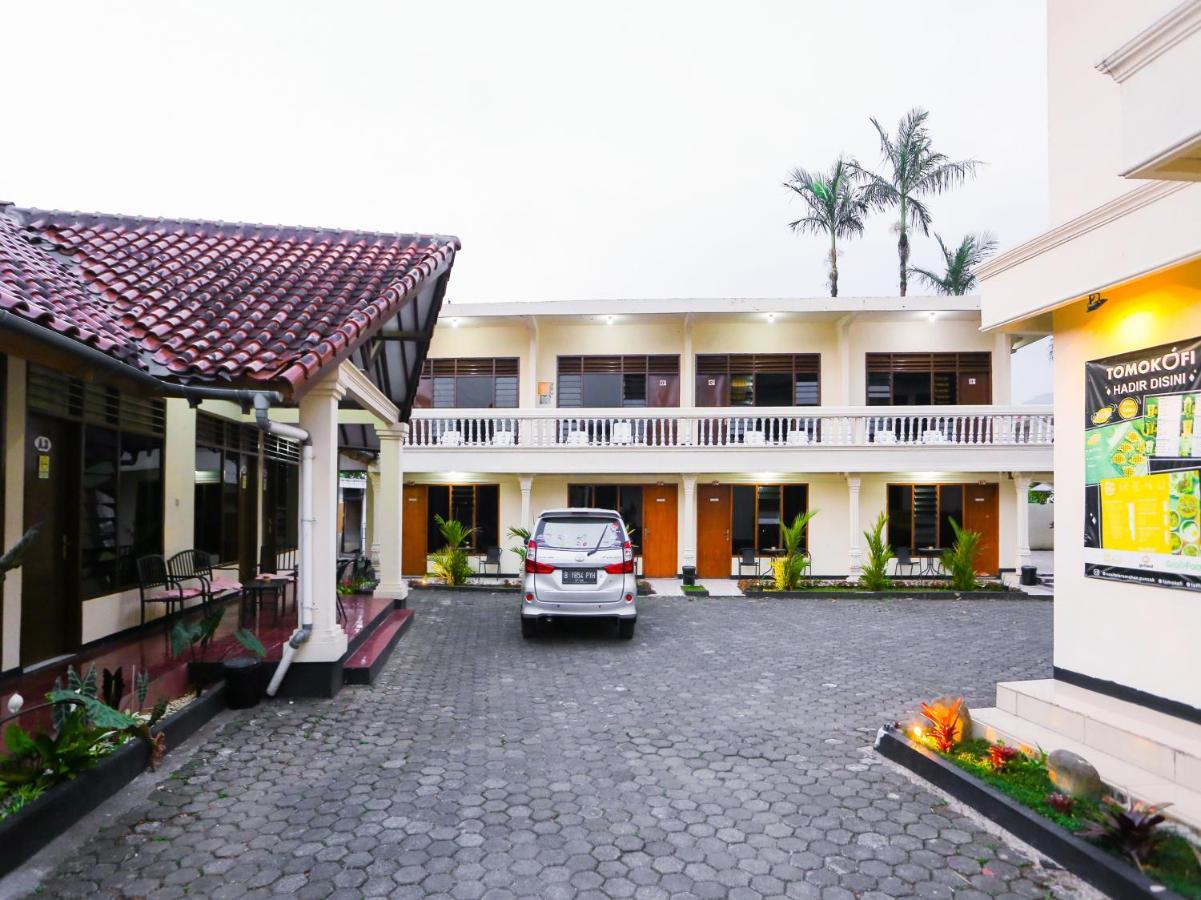 Oyo 93136 Hotel Santo Djaya 2 Bogor Dış mekan fotoğraf