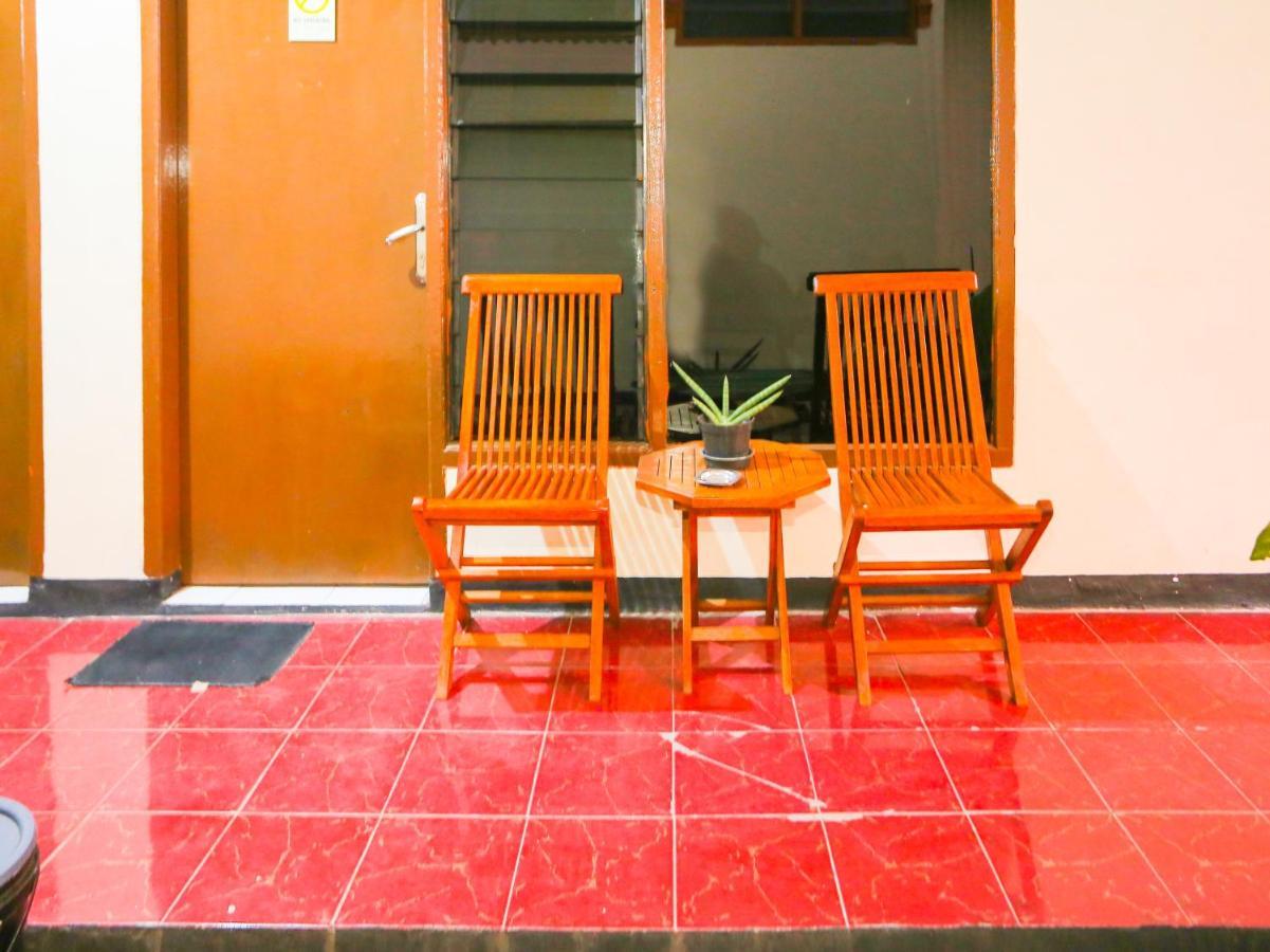 Oyo 93136 Hotel Santo Djaya 2 Bogor Dış mekan fotoğraf